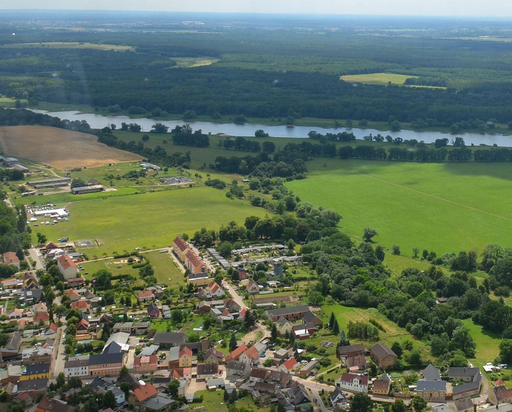 Ferienwohnung Zallnerhof Am Elberadweg In Steutz Esterno foto